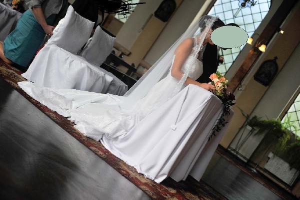 Sprzedam piękną białą suknię ślubną Julia Rosa 1400 zł 2