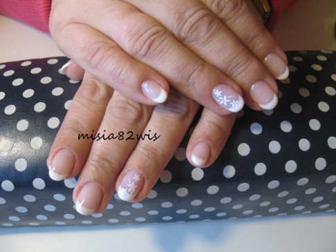 Tipsy, akryl, żel, manicure hybrydowy u instruktora 