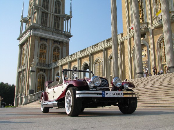 AUTO DO ŚLUBU RETRO