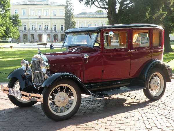 Zabytkowy FORD A z 1929 r.